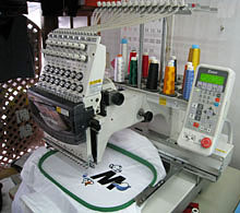 刺繍マシン